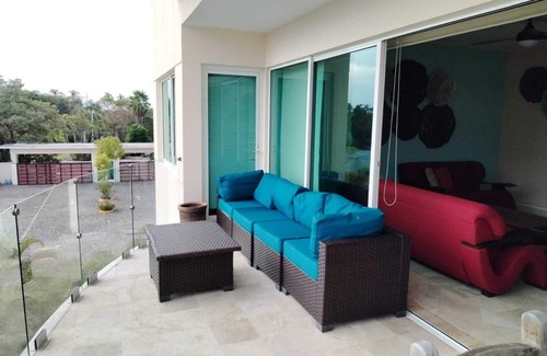 Ixtapa Apartment | Spacious ocean view apartment on a golf course