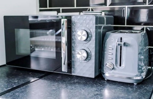 St Helens Apartment | Spacious One bed St Helens