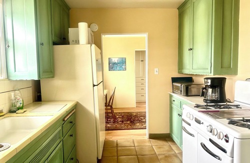 Ventura Apartment | Spacious One Bedroom Place With Ocean View