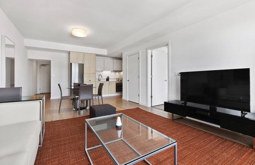 West Fens Apartment | Spacious One Bedroom, Steps from Fenway Park