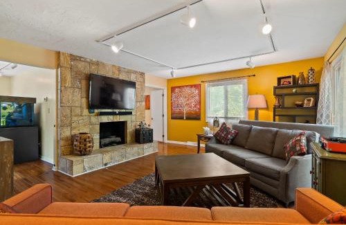 Pepper Pike House | Spacious Pepper Pike Home - Near CLE Clinc & CWRU