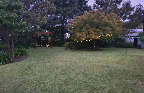 Sussex Inlet House | Spacious, private, family friendly entertainer!