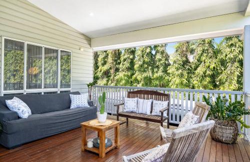 Belgian Gardens House | Spacious Queenslander Retreat