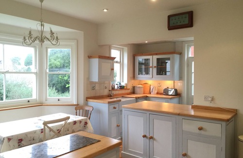 Swanage House | Spacious, quiet location, beach few mins, big garden, prices flexible