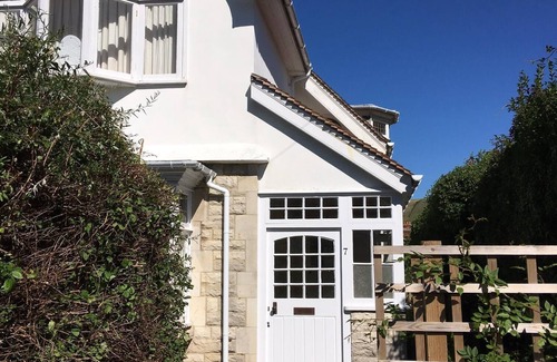 Swanage House | Spacious, quiet location, beach few mins, big garden, prices flexible