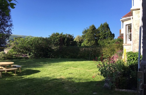 Swanage House | Spacious, quiet location, beach few mins, big garden, prices flexible