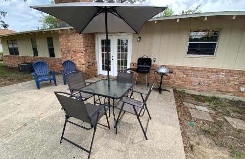 Northeast Pensacola House | Spacious Ranch Home Near Airport