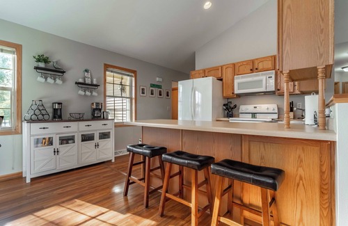 Nekoosa House | SPACIOUS RETREAT IN ROME, WI - MINUTES FROM SAND VALLEY GOLF RESORT