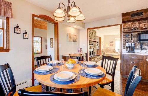 Mountain Home House | Spacious Retreat w/Stunning Norfork Lake Views!