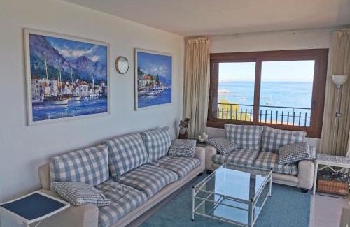 Platja d'Aro Apartment | Spacious seafront apartment