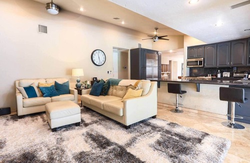 Ontario House | Spacious SoCal Retreat +Pool/Spa Backyard Paradise