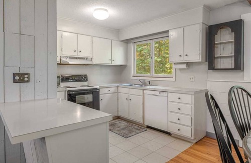 Winhall House | Spacious Stratton Mountain Home - Perfect for families!