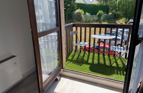 Touques Apartment | Spacious T3 with balcony - close to town center