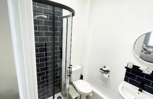 Malton Apartment | Spacious Townhouse Room in the heart of Malton
