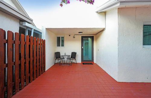 Ludlam House | Spacious Updated Home With Office By Pmi