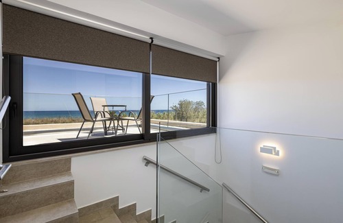 Katochori Villa | Spacious Villa, 100 m From the Beach, Large Garden, Heated Pool & Playroom!