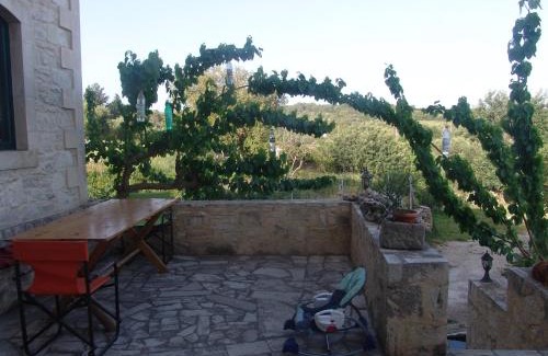 Margarites Villa | Spacious Villa in Margarites with Private Garden