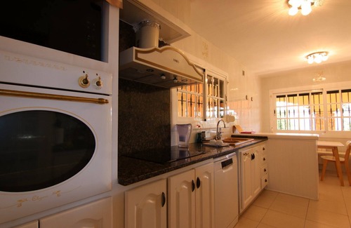 Arenys de Mar Apartment | Spacious villa with pool for 10 people