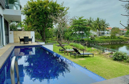 Ngu Hanh Son Villa | Spacious Villa With Private Pool - E17