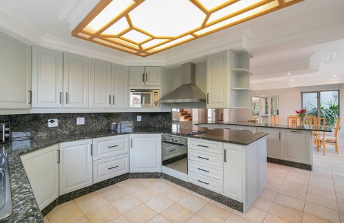 Sedgefield Villa | Spacious villa with amazing views