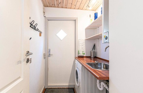 Ronne House | Spacious, well-equipped vacation home with a beautiful, enclosed garden.