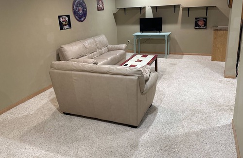 Baxter House | Spaciously Convenient House