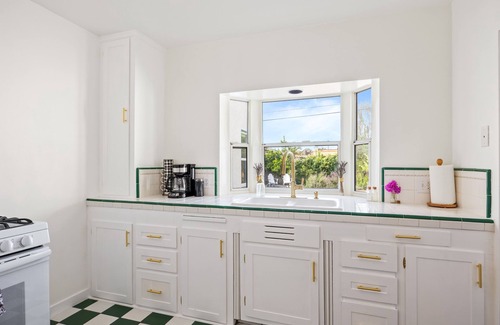 Ventura House | Spanish Home Minutes From Beach and Mountains