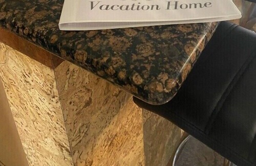 Arabian Crest House | Spanish-themed Scottsdale gem w /Lagoon pool and Arcade games!