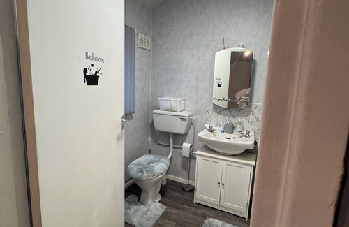 Little Hulton Bed & Breakfast | Spare double bedroom available.