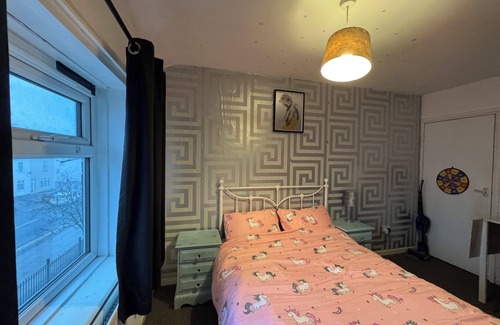 Little Hulton Bed & Breakfast | Spare double bedroom available.