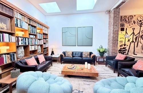 Saint-Merri Apartment | Sparissimo, 6 bedrooms/4 bathrooms, 14 people, 220 m²
