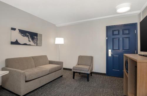 Orangeburg Hotel | Spark by Hilton Orangeburg