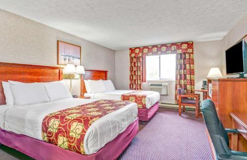 South Portland Hotel | Spark by Hilton Portland Airport Maine Mall