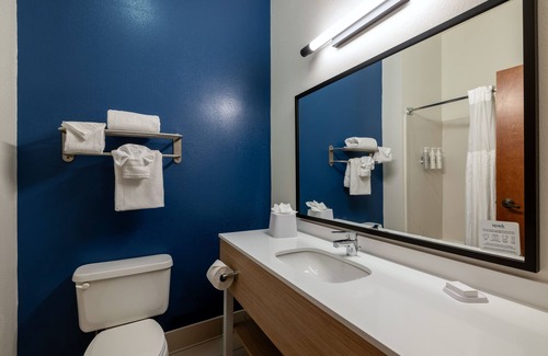 Eden Hotel | Spark by Hilton Savannah Airport