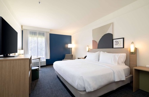 Eden Hotel | Spark by Hilton Savannah Airport