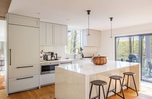 New Paltz House | Sparkling Ridge: Private Lake + Stunning Views