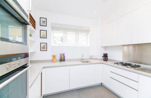 Earl's Court Apartment | Spear Mews Apartments