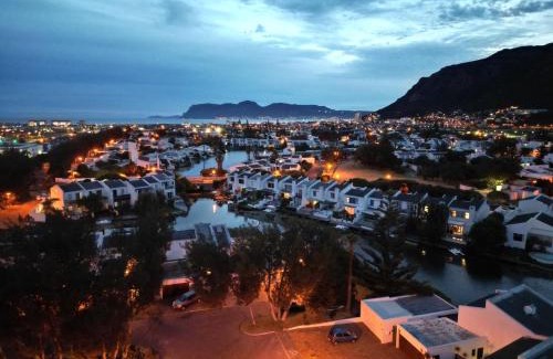 Marina da Gama Apartment | Spearhead on Lake Accommodation-5A