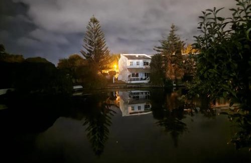 Marina da Gama Apartment | Spearhead on Lake Accommodation-5A