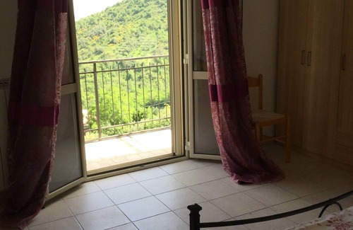 Serramonacesca Villa | Special offer Hilltop Villa with Private Pool and Stunning views 100 sq metres
