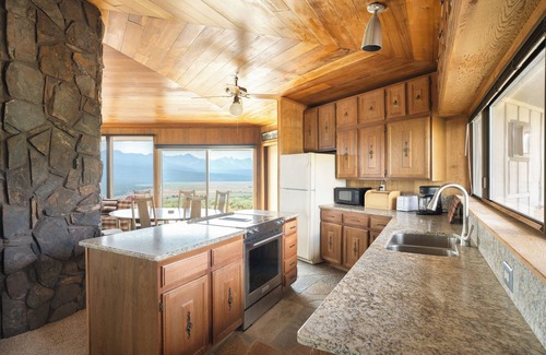 Stanley Cabin | Spectacular 360 Degree Views - Just Minutes from Stanley!