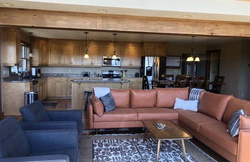 Newport Center House | Spectacular Mountain Views from this Chalet Near Ski Resort and Lake