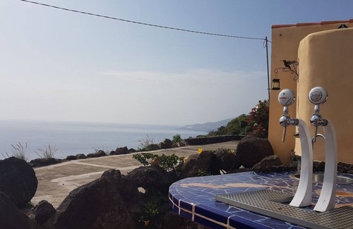 Puntallana Apartment | Spectacular sea views and pure tranquility!
