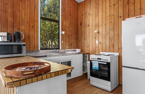 Waiotahi House | Spectacular Views from the Top.