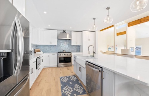 Kenyon House | Spectacular Waterfront Home in Bonnet Shores!