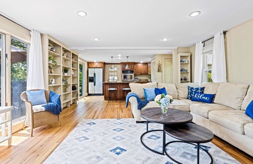 South Yarmouth House | Spectacular Waterfront Pond Views,Hot Tub,Deck, Kayak, Fish Private Dock Dogs OK