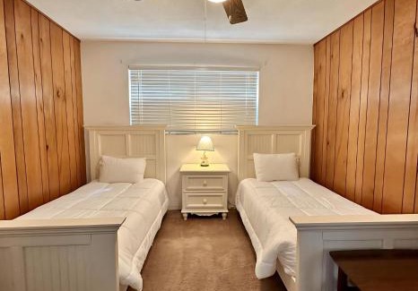 South Daytona House | Speed & Sand