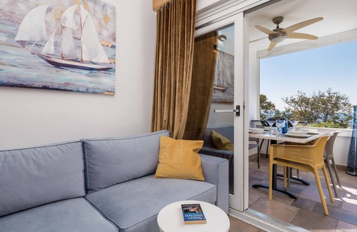 Gajac Apartment | Spend a wonderful vacation in this beautiful apartment near the beach.