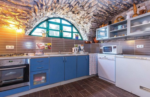 Tribalj House | Spend your holidays in this charming stone house in Tribalj surrounded by nature.