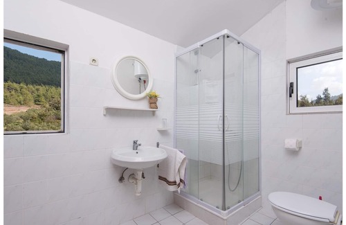 Zuljana Apartment | Spend your vacation in Zuljana in these functionally furnished apartments.